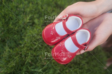 Fair Trade Photo Birth, Colour image, Girl, Horizontal, New baby, People, Peru, Shoe, South America