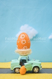 Fair Trade Photo Adjective, Birthday, Car, Cloud, Easter, Egg, Food and alimentation, Moving, Nature, Nest, New beginning, New home, Object, Transport, Vertical