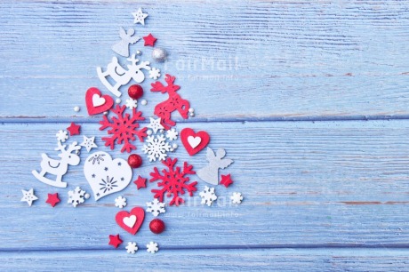 Fair Trade Photo Activity, Adjective, Animals, Blue, Celebrating, Christmas, Christmas decoration, Christmas tree, Colour, Heart, Horizontal, Object, Present, Reindeer, Snowflake, Star, White