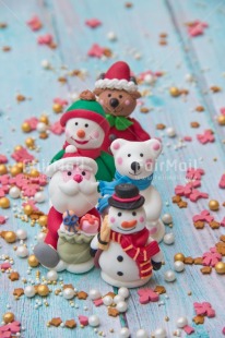 Fair Trade Photo Activity, Adjective, Blue, Celebrating, Christmas, Christmas decoration, Colour, Gold, Object, People, Pink, Present, Santaclaus, Snowman, Vertical