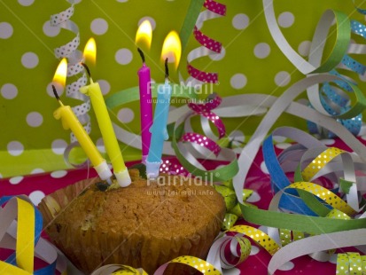 Fair Trade Photo Birthday, Cake, Candle, Colour image, Congratulations, Cupcake, Decoration, Flame, Food and alimentation, Horizontal, Invitation, Party, Peru, South America, Studio