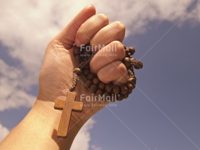 Fair Trade Photo Christianity, Colour image, Cross, Ethnic-folklore, Faith, Hand, Horizontal, One girl, Outdoor, People, Peru, Portrait halfbody, Religion, Religious object, South America, Spirituality