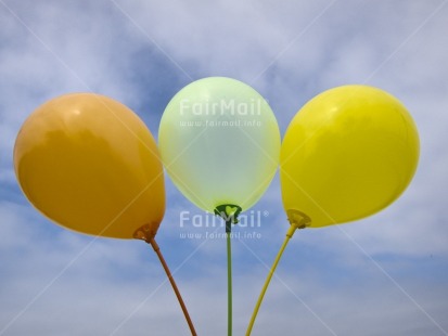 Fair Trade Photo Balloon, Birthday, Clouds, Colour image, Day, Food and alimentation, Fruits, Horizontal, Invitation, Orange, Outdoor, Peru, Seasons, Sky, South America, Summer, Yellow