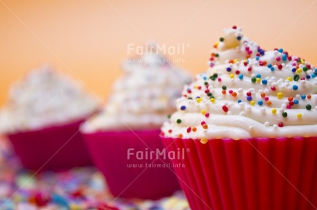 Fair Trade Photo Birthday, Cake, Colour image, Colourful, Decoration, Focus on foreground, Food and alimentation, Horizontal, Indoor, Invitation, Multi-coloured, Party, Peru, Pink, South America, Studio, Tabletop