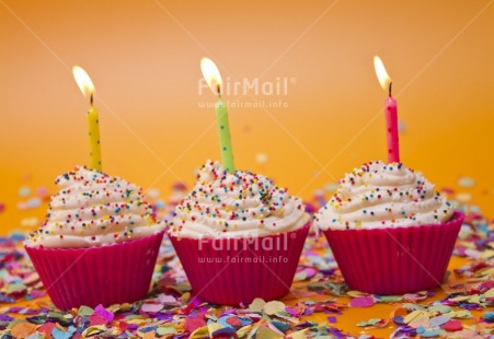 Fair Trade Photo Birthday, Cake, Colour image, Colourful, Decoration, Food and alimentation, Horizontal, Indoor, Invitation, Multi-coloured, Party, Peru, Pink, South America, Studio, Tabletop