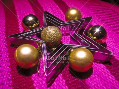 Fair Trade Photo Christmas, Christmas ball, Colour image, Gold, Horizontal, Peru, Pink, Silver, South America, Star