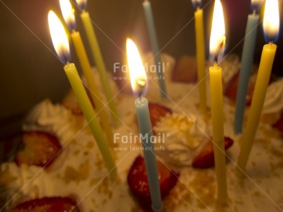 Fair Trade Photo Birthday, Cake, Candle, Colour image, Congratulations, Flame, Food and alimentation, Horizontal, Indoor, Party, Peru, South America, Tabletop