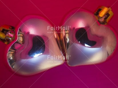 Fair Trade Photo Christmas, Christmas ball, Closeup, Colour image, Gold, Heart, Horizontal, Peru, Pink, Silver, South America, Tabletop