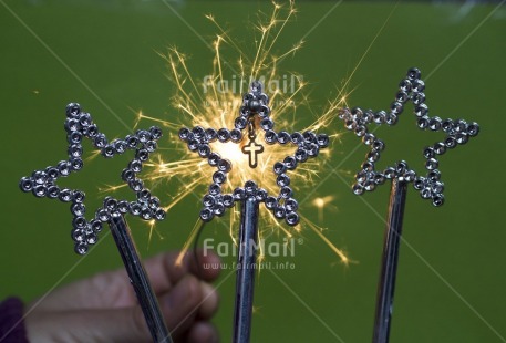 Fair Trade Photo Christianity, Christmas, Colour image, Cross, Day, Firework, Green, Hand, Horizontal, Indoor, Light, Peru, Religion, Silver, South America, Star, Studio