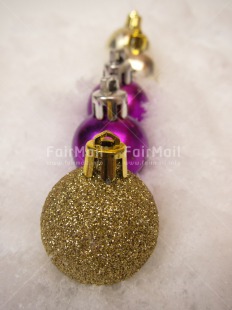 Fair Trade Photo Christmas, Christmas ball, Closeup, Gold, Peru, Purple, Snow, South America, Studio, Vertical, White