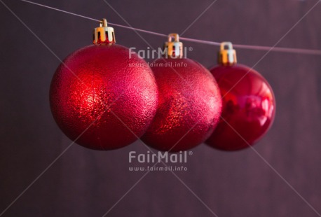 Fair Trade Photo Christmas, Christmas ball, Closeup, Colour image, Horizontal, Peru, Pink, Red, South America, Studio