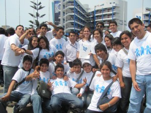 Mariaflor with her friends at the university